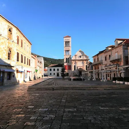Hvar Apartman *